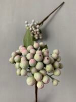 Штучні ягідки на ніжці рожево-зелені сизі, з листочком - Штучні ягоди та плоди