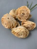 Ранункулюс з шоли бежевий 10 см - Шола