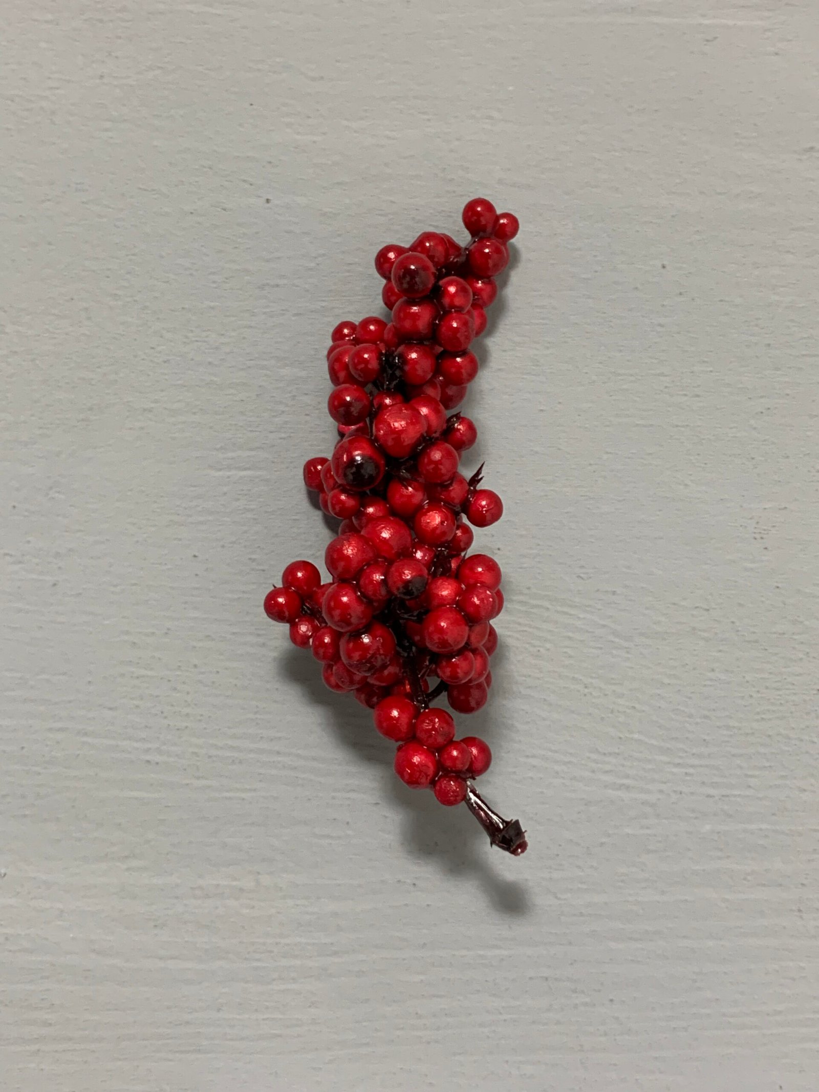 Штучні ягідки без стебла, червоні 10 см. N07-10. - Штучні ягоди та плоди Штучні ягідки без стебла, червоні 10 см. N07-10. - Штучні ягоди та плоди