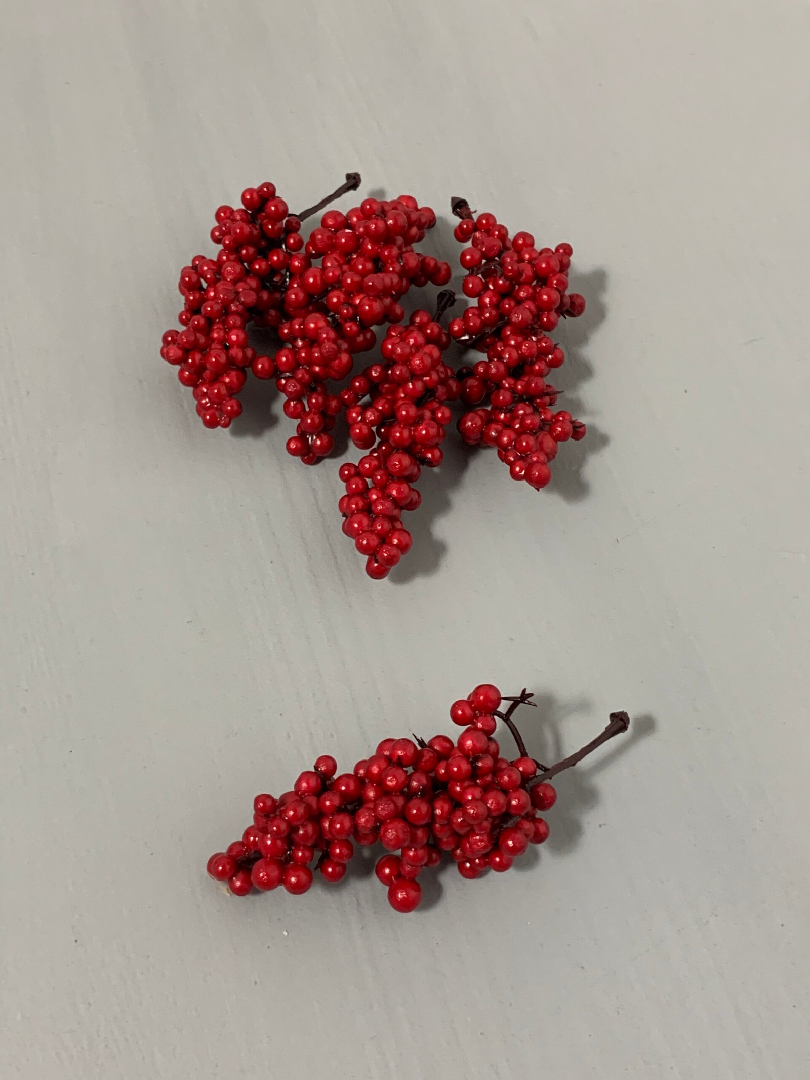 Штучні ягідки без стебла, червоні 10 см. N07-10. - Штучні ягоди та плоди Штучні ягідки без стебла, червоні 10 см. N07-10. - Штучні ягоди та плоди