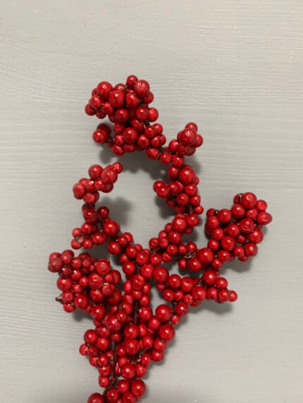 Штучні ягідки на стеблі червоні 29 см. T003. - Штучні ягоди та плоди