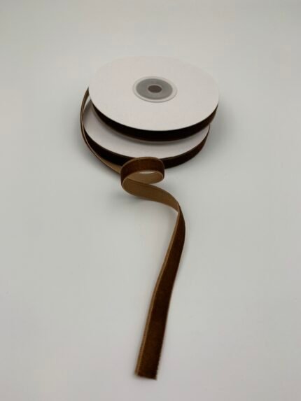 Стрічка зі штучного оксамиту Коричнева 1 см/9 см - Бавовняні стрічки