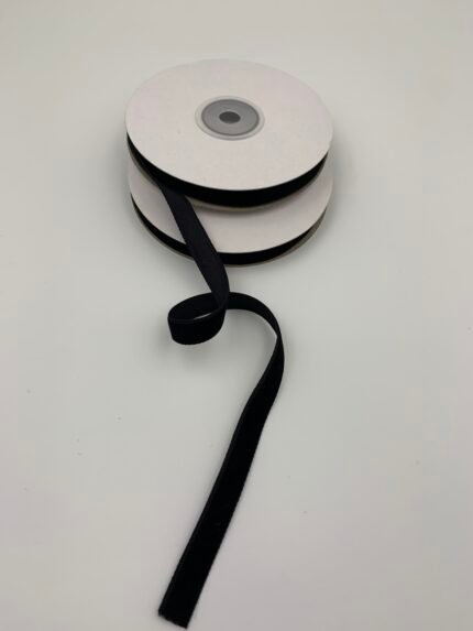 Стрічка зі штучного оксамиту Чорна 1 см/9 м - Бавовняні стрічки