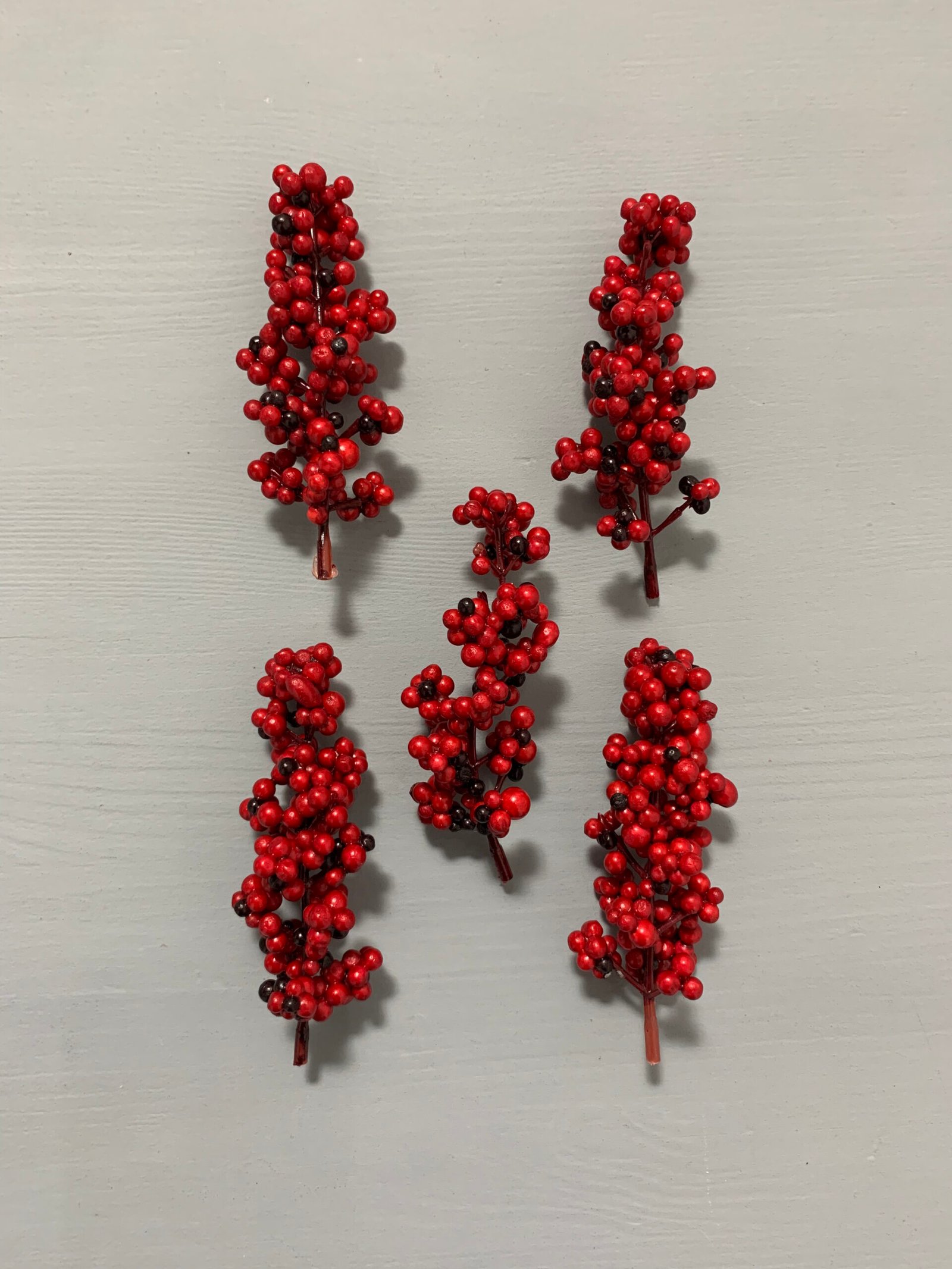 Штучні ягідки без стебла, червоно-чорні 12 см. N06-12. - Штучні ягоди та плоди Штучні ягідки без стебла, червоно-чорні 12 см. N06-12. - Штучні ягоди та плоди