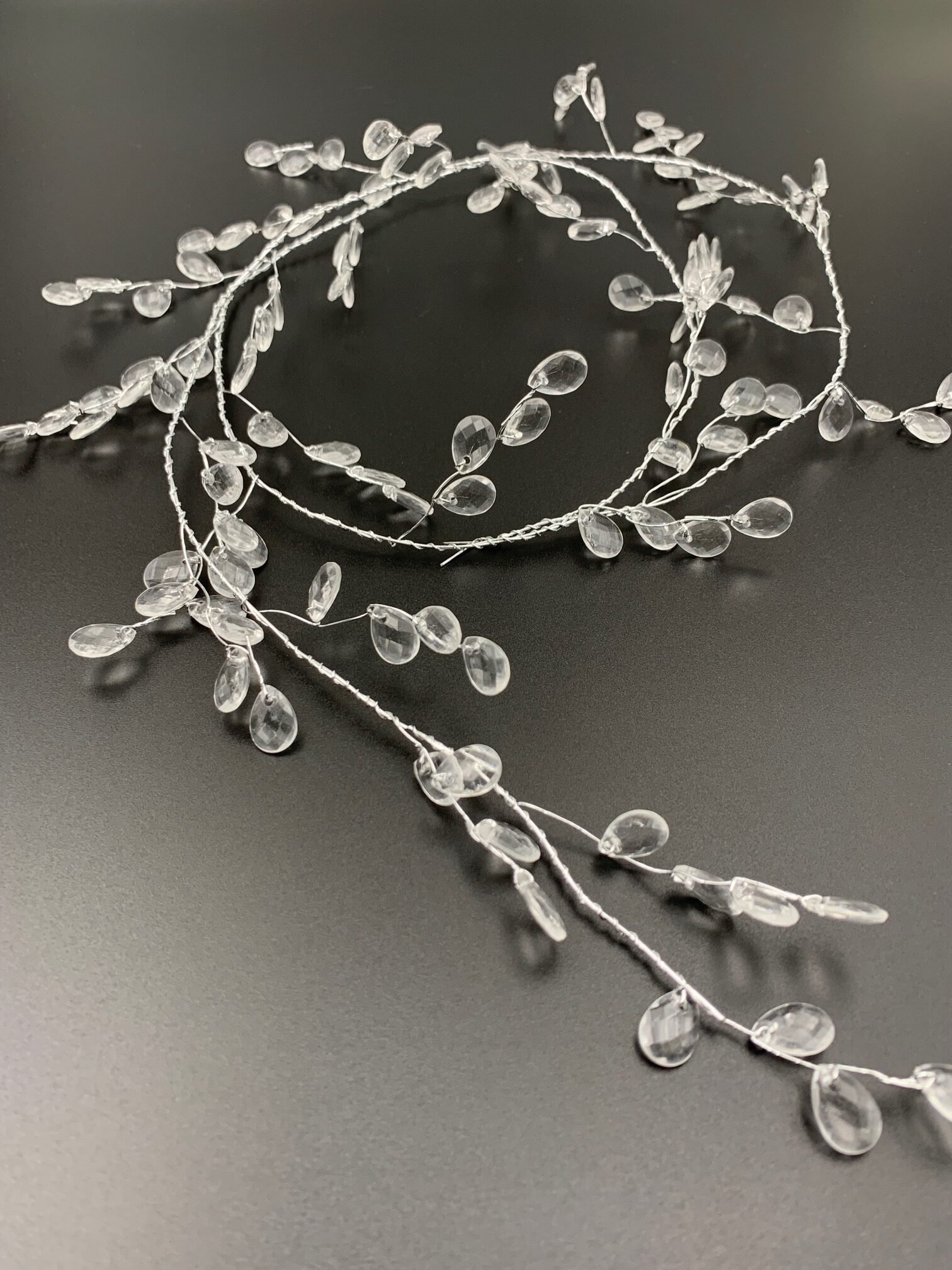 Гірлянда декоративна з акриловими кристалами, довжина 1.3 м 45 гілок. - Гірлянди новорічні Гірлянда декоративна з акриловими кристалами, довжина 1.3 м 45 гілок. - Гірлянди новорічні