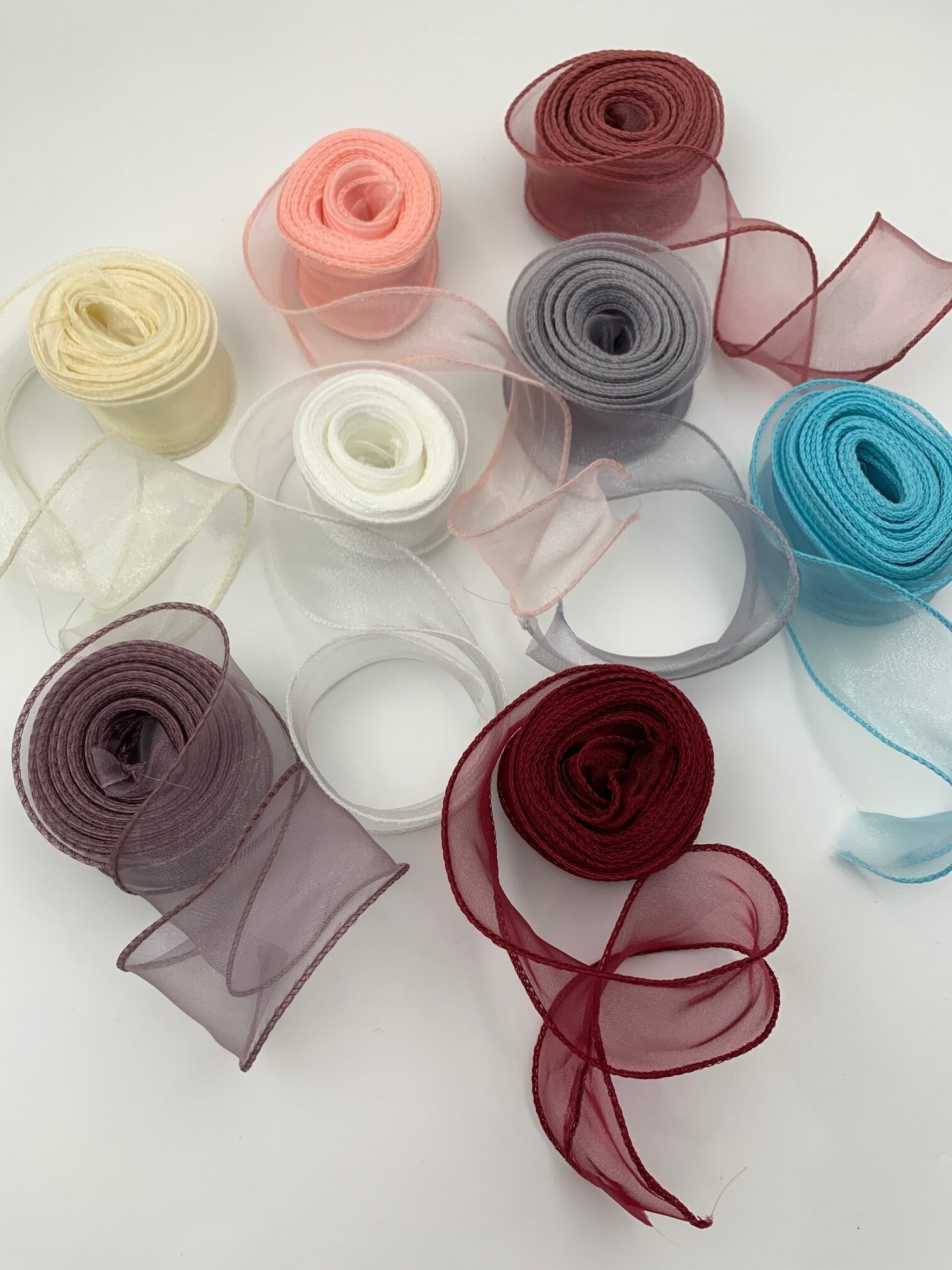 Стрічка з органзи рожево-персикова 4 см х 9 м - Бавовняні стрічки Стрічка з органзи рожево-персикова 4 см х 9 м - Бавовняні стрічки